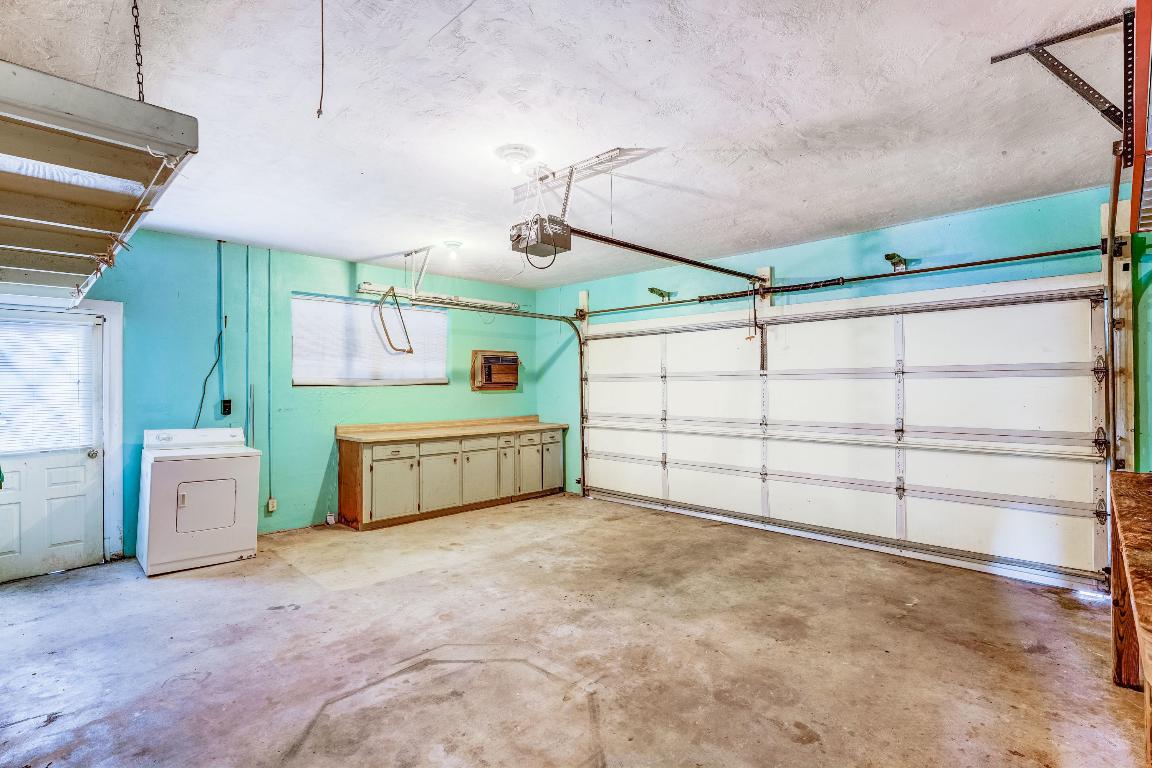 RIVIERA SHORES - Residential