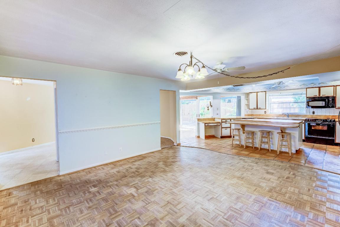 RIVIERA SHORES - Residential