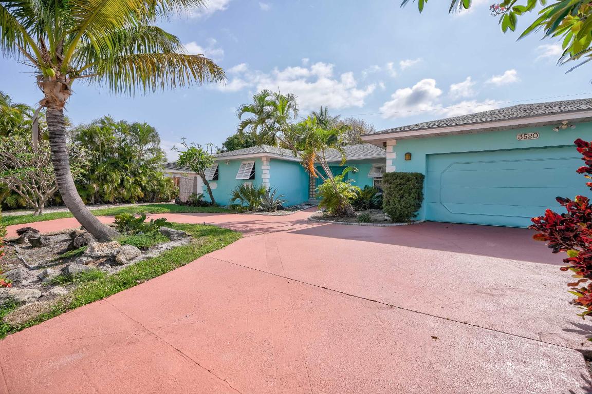 RIVIERA SHORES - Residential