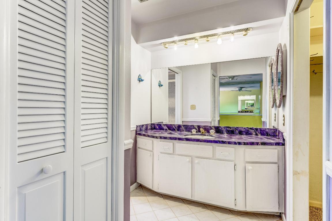 RIVIERA SHORES - Residential