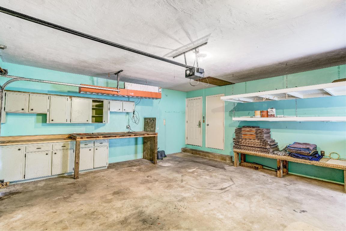 RIVIERA SHORES - Residential