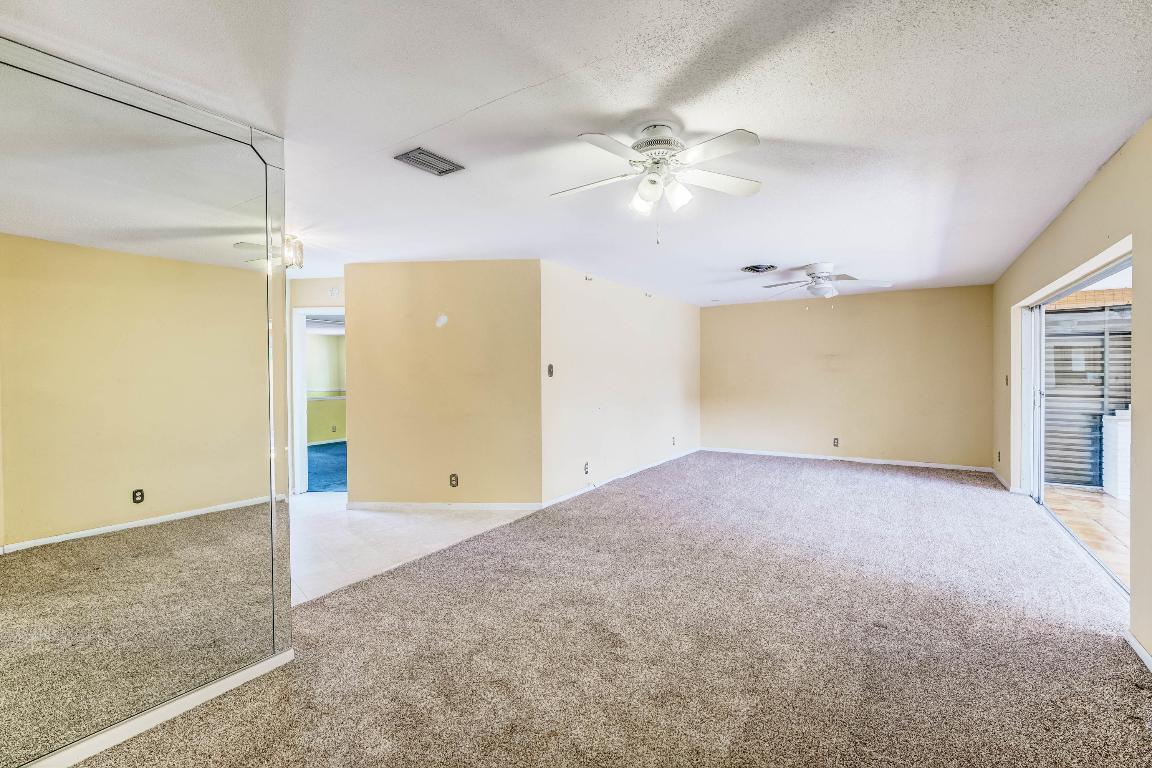 RIVIERA SHORES - Residential