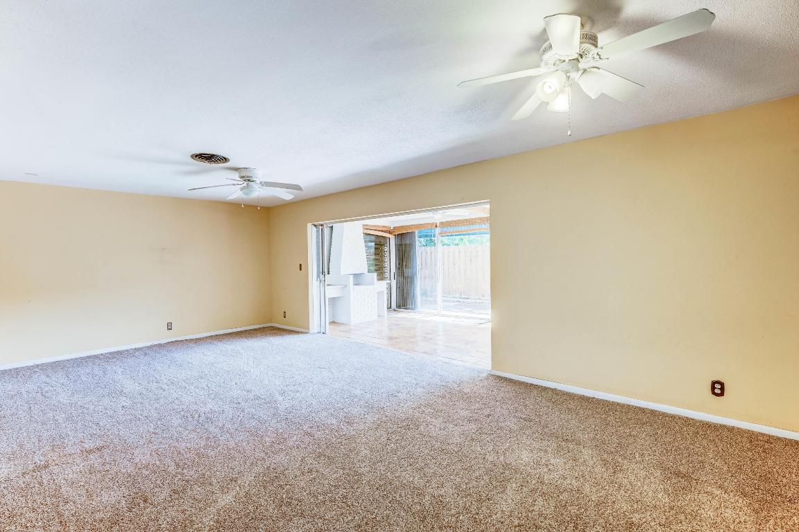 RIVIERA SHORES - Residential