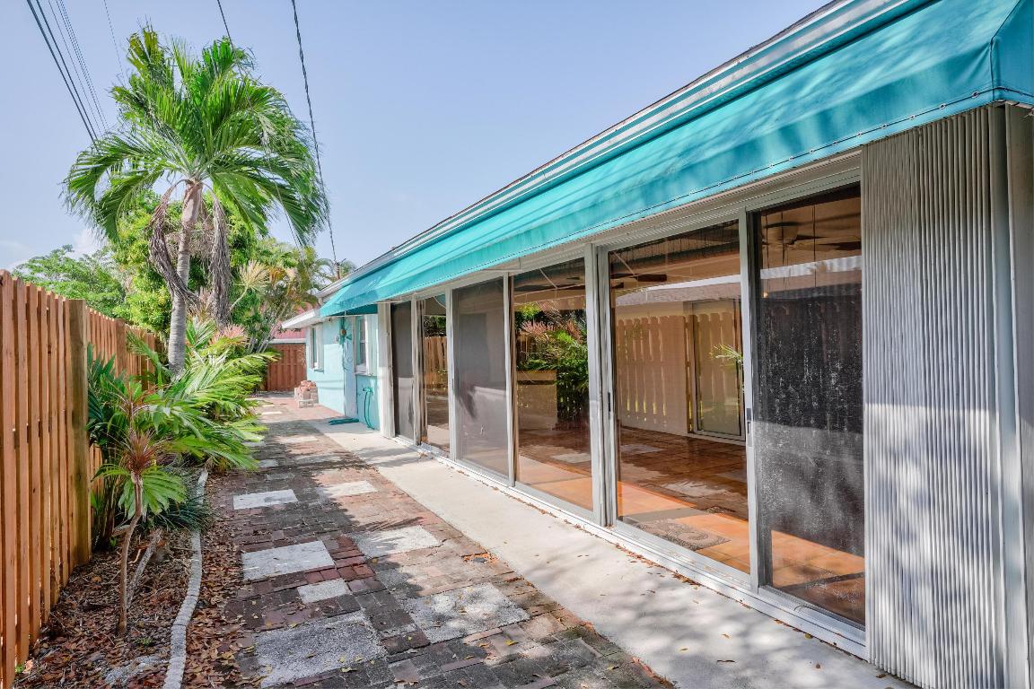 RIVIERA SHORES - Residential