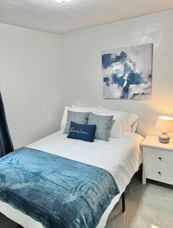 ROOSEVELT ESTATES - Residential