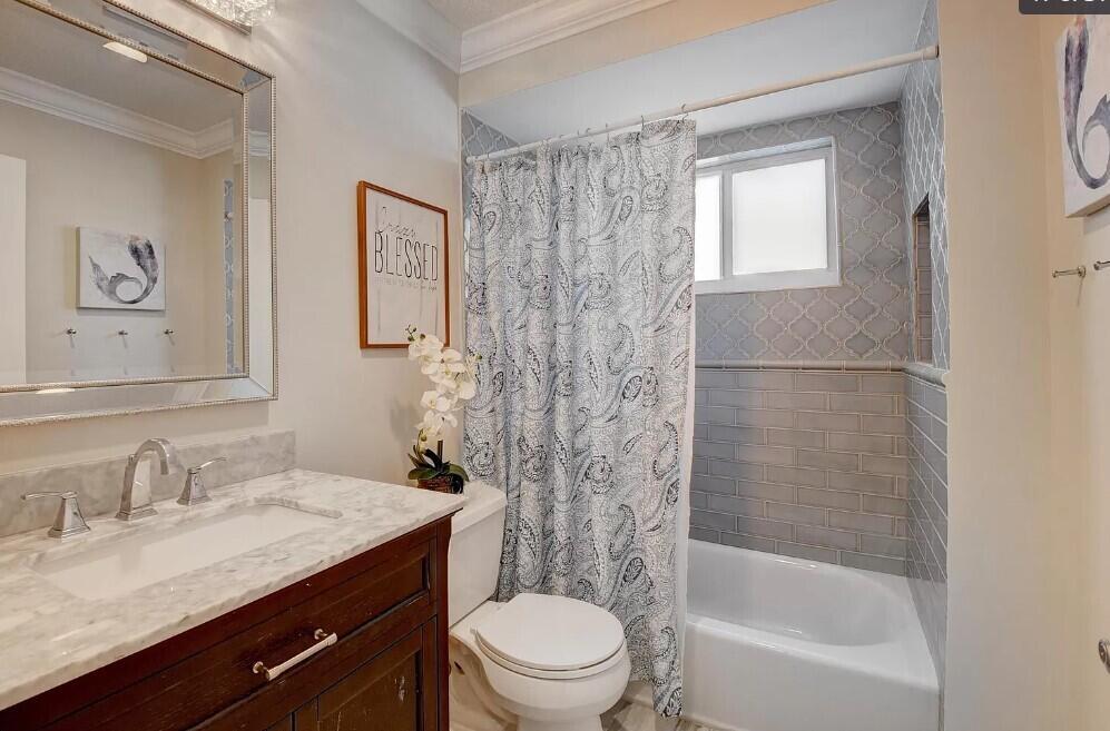 SPANISH VILLAGE IN - Residential Lease