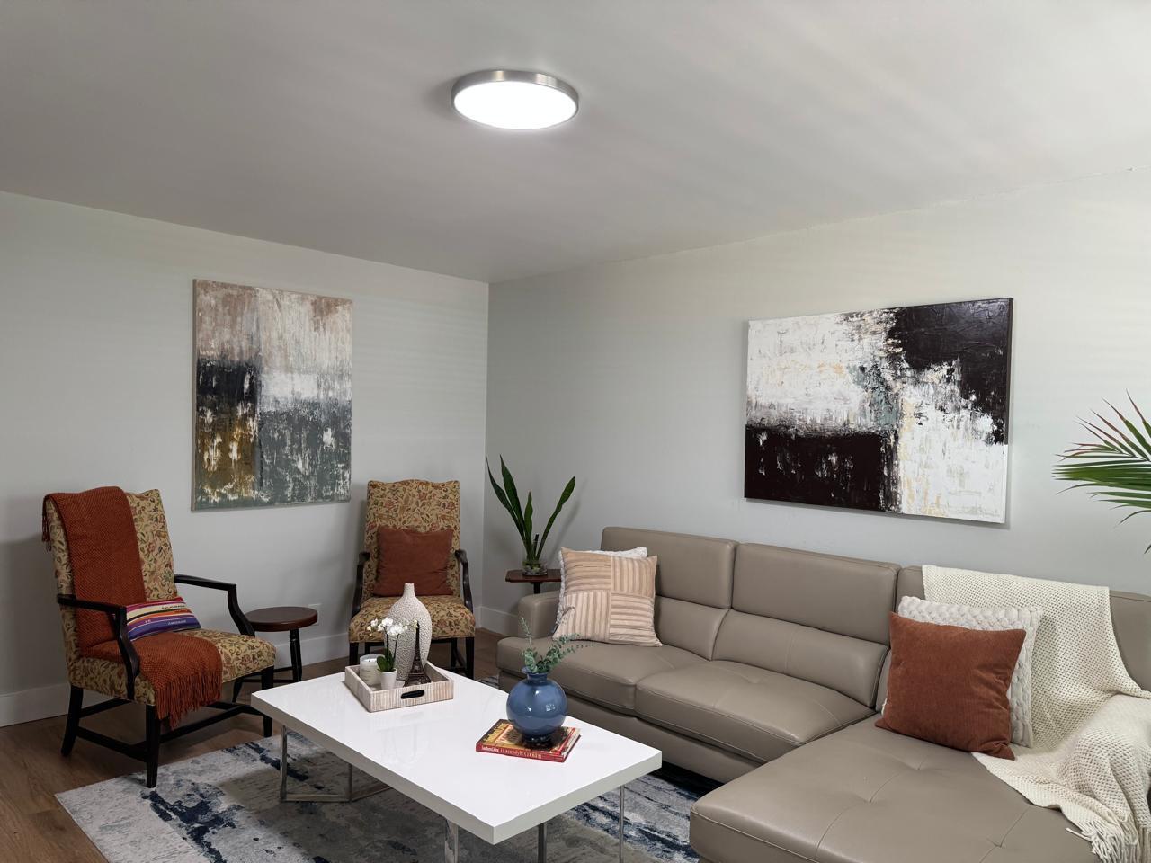 OAKRIDGE I CONDO - Residential Lease