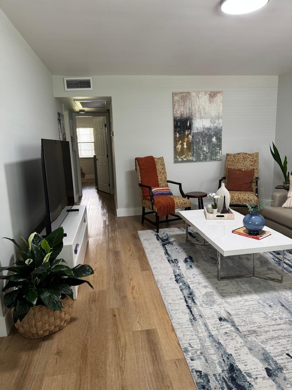 OAKRIDGE I CONDO - Residential Lease