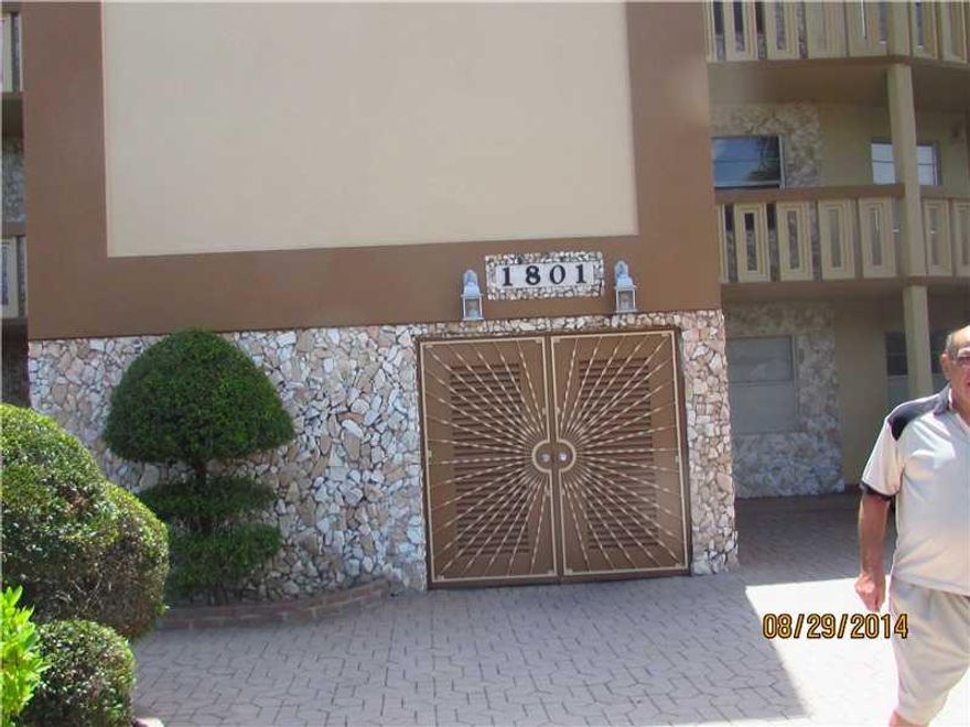 [JUST REDUCED] OWNER MUST RELOCATE BRING ALL OFFERS YOU MIGHT BE THE LUCKY ONE!!