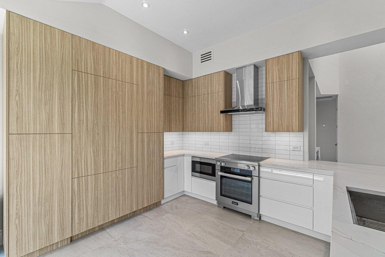 NASSAU BAY - Residential