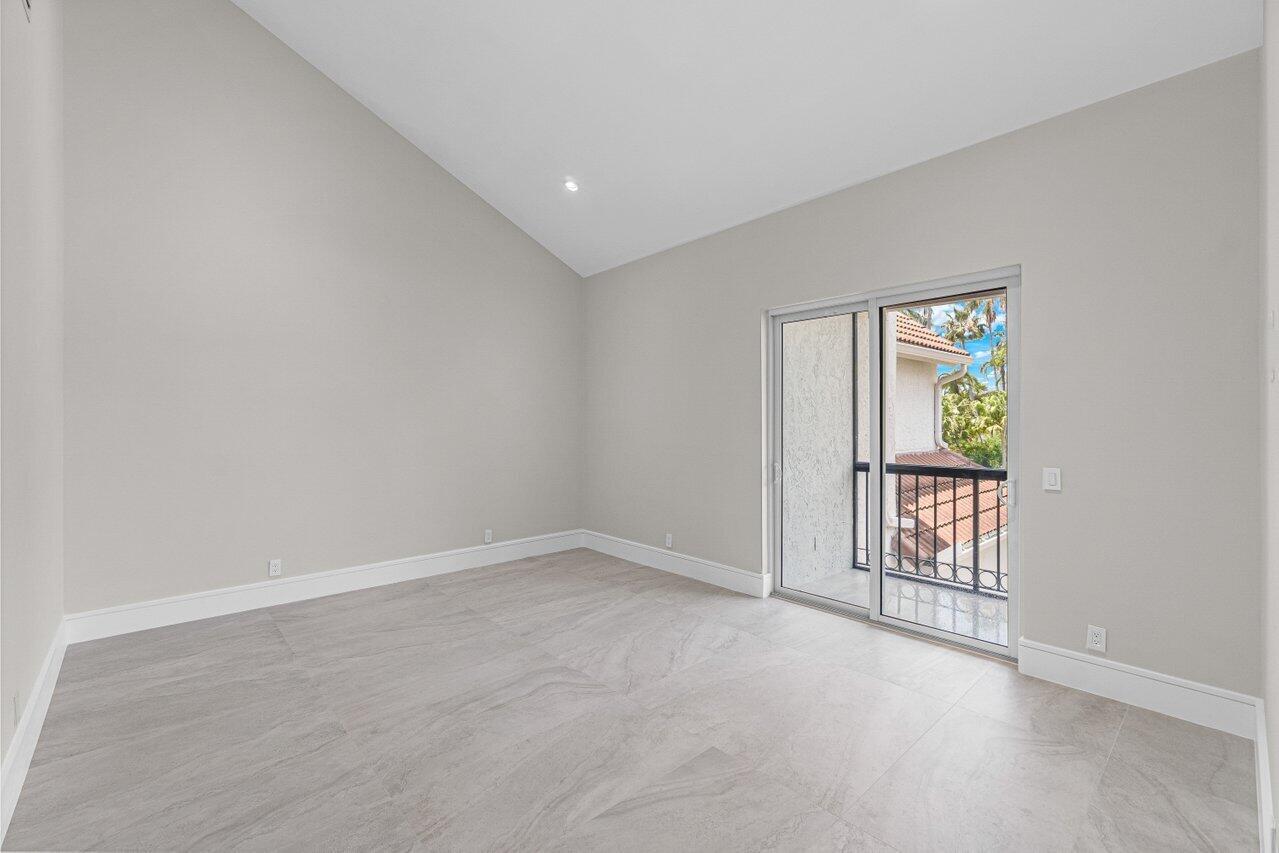 NASSAU BAY - Residential