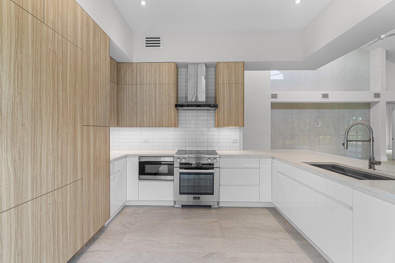 NASSAU BAY - Residential