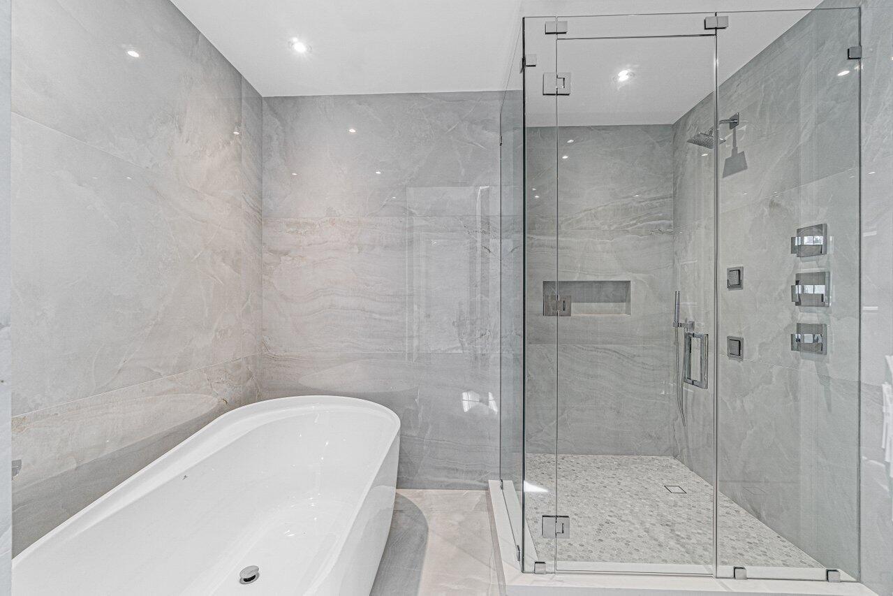 NASSAU BAY - Residential