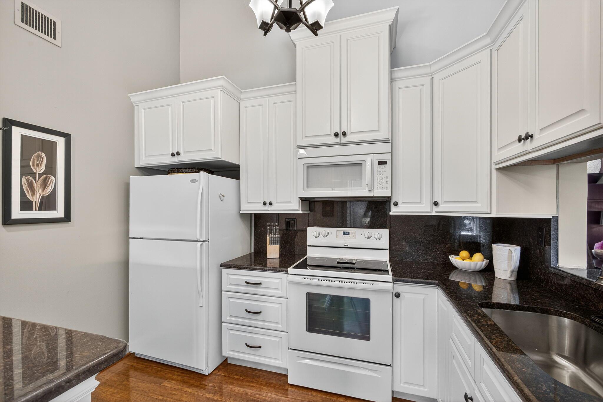 CHASEWOOD OF JUPITER COND - Residential Lease