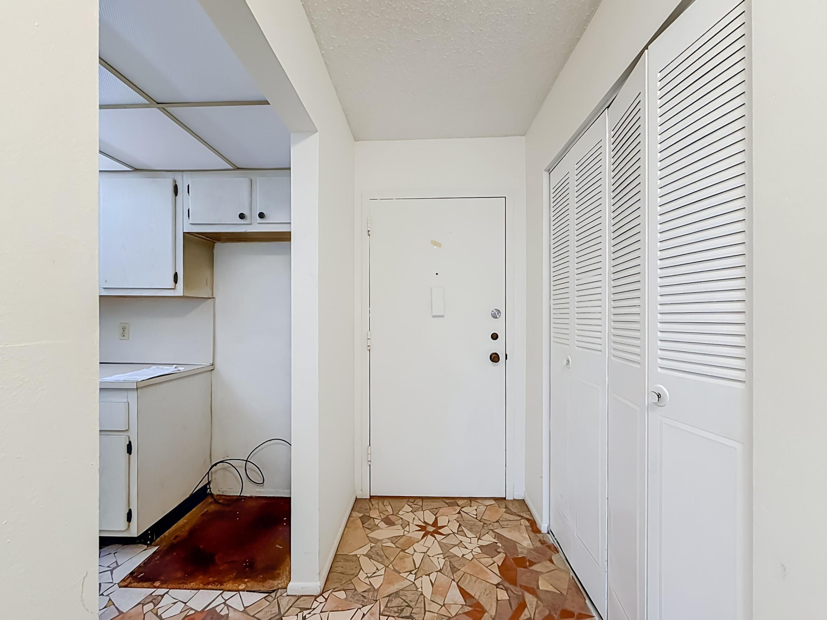 16851 NE 23RD Avenue A608, North Miami Beach, FL, 33160/$134,900 4 16851 NE 23RD Avenue A608
