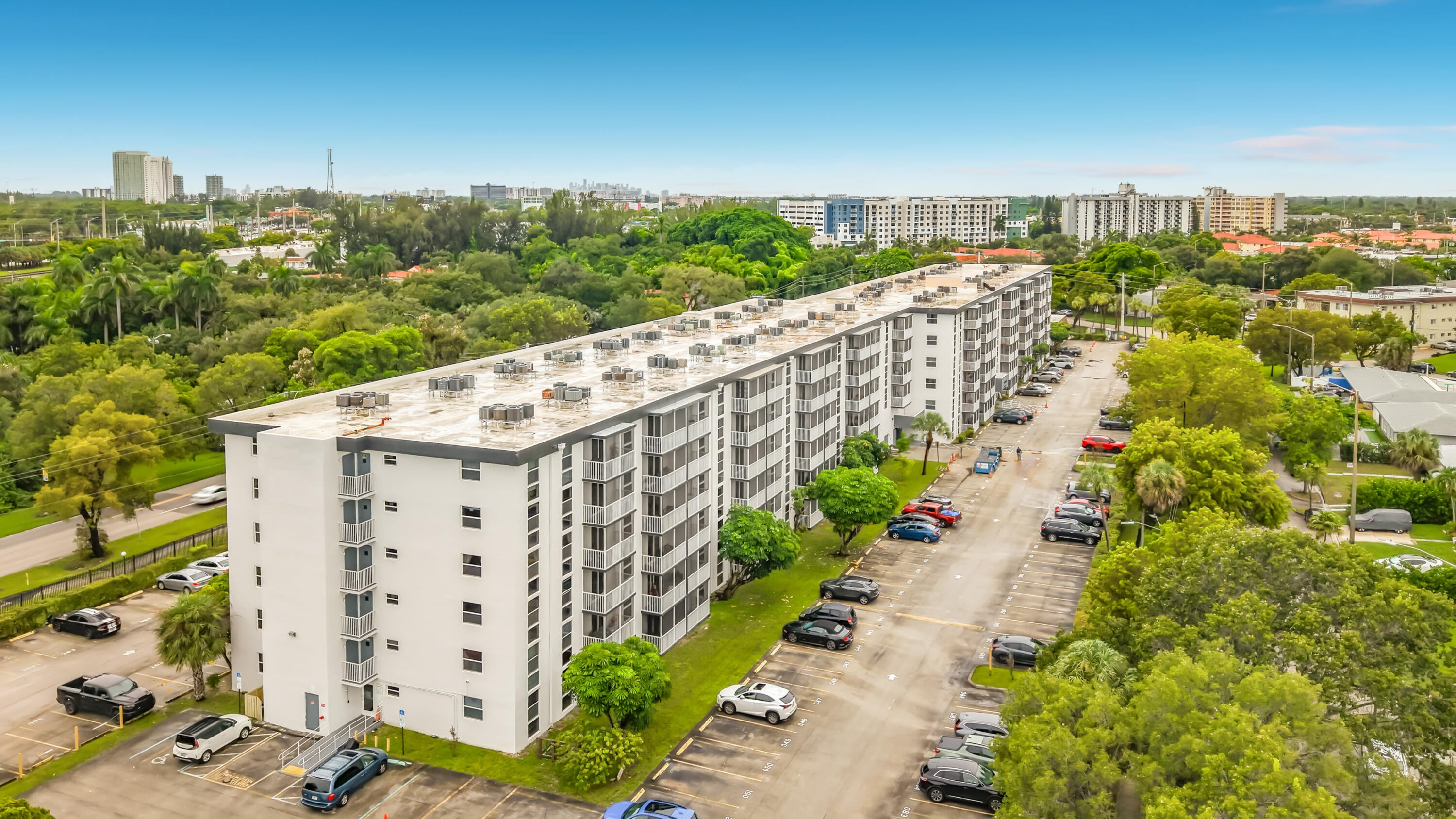 16851 NE 23RD Avenue A608, North Miami Beach, FL, 33160/$134,900 1 16851 NE 23RD Avenue A608