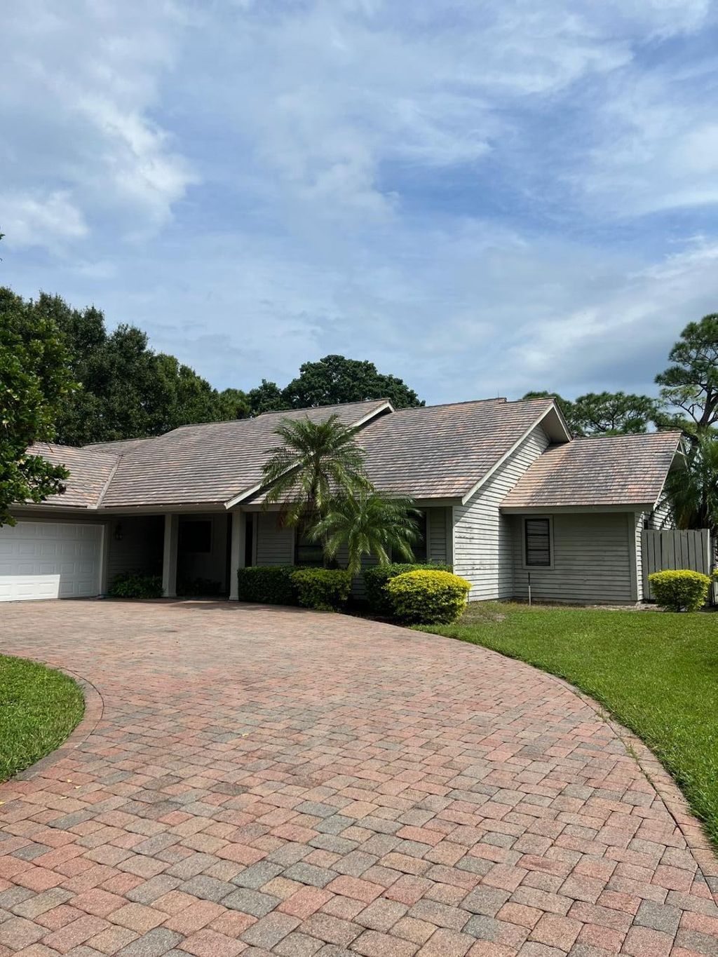 Photo of 6245 SE Mariner Sands Drive, Stuart, FL 34997 (MLS # R10928878)