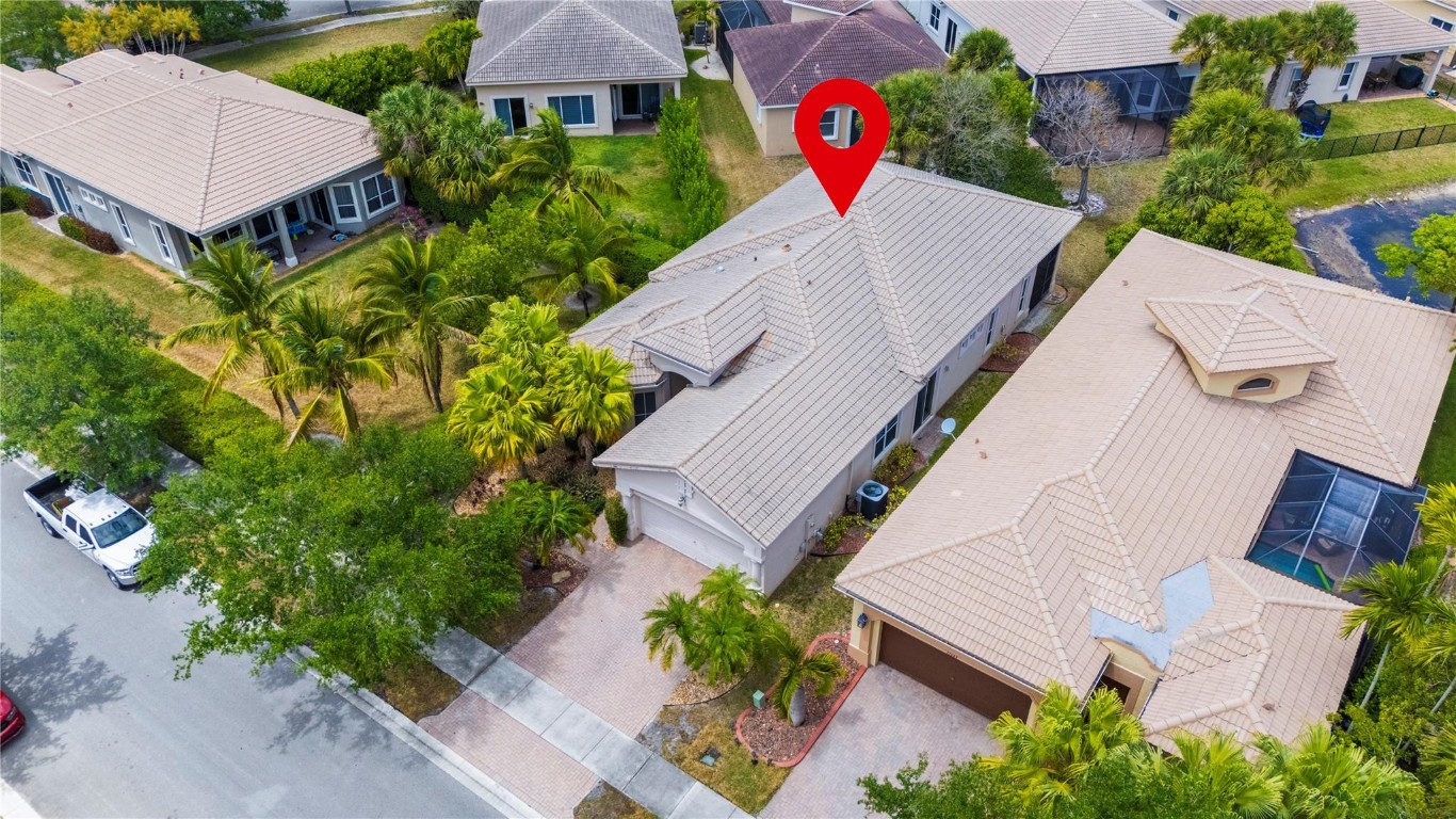 HERON BAY EAST - Residential