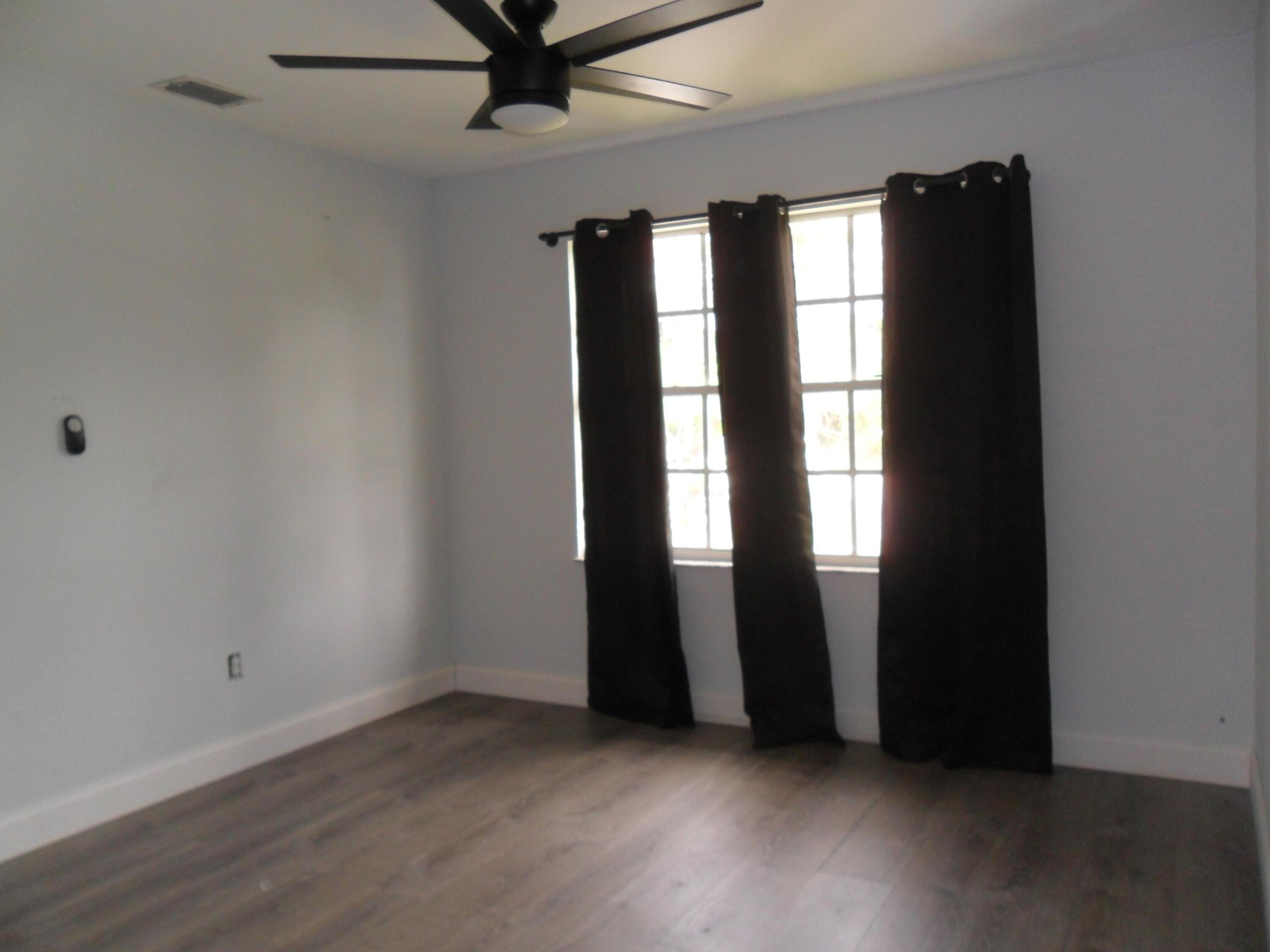 PORT ST LUCIE SECTION 11 - Residential