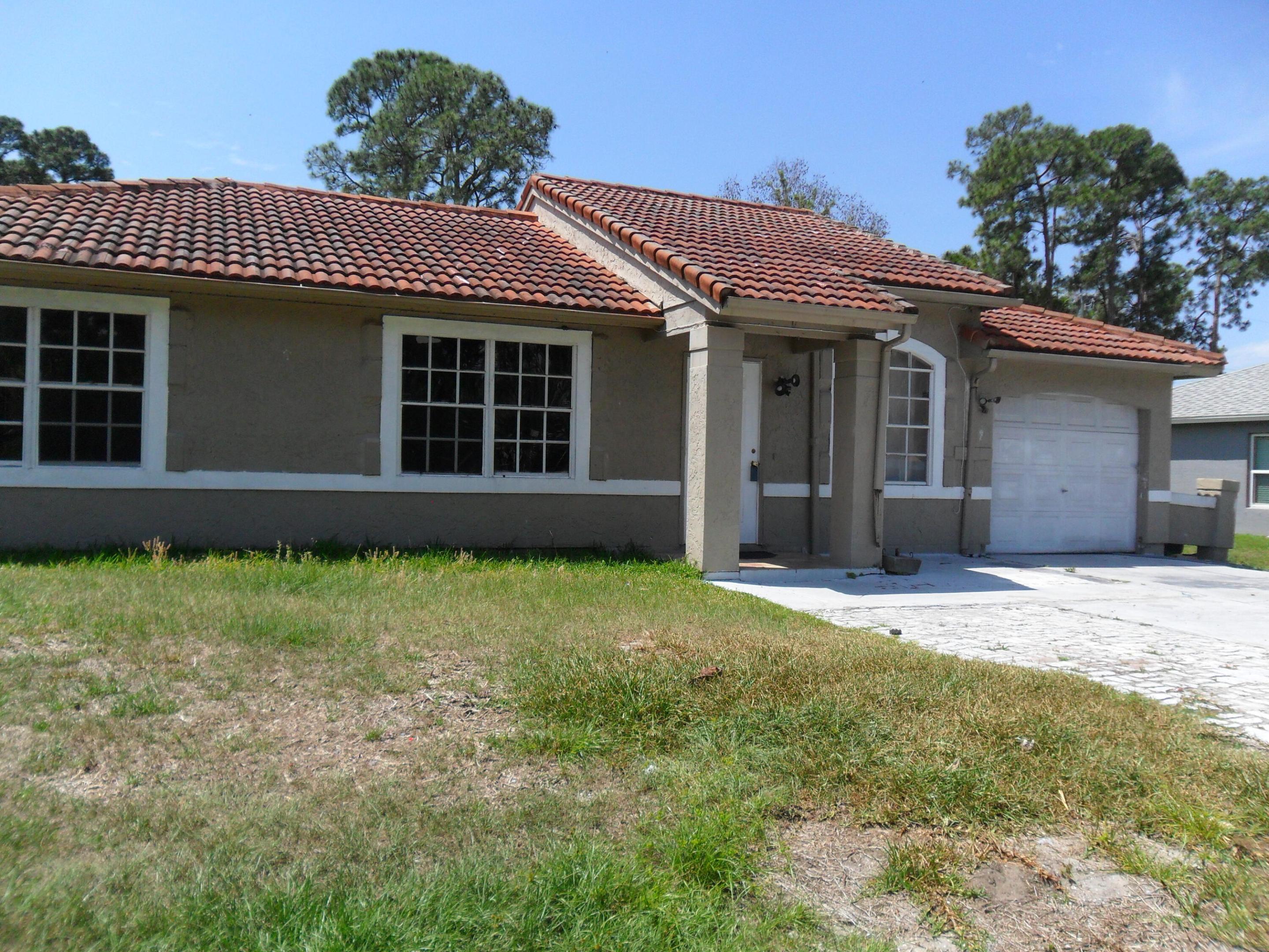 PORT ST LUCIE SECTION 11 - Residential
