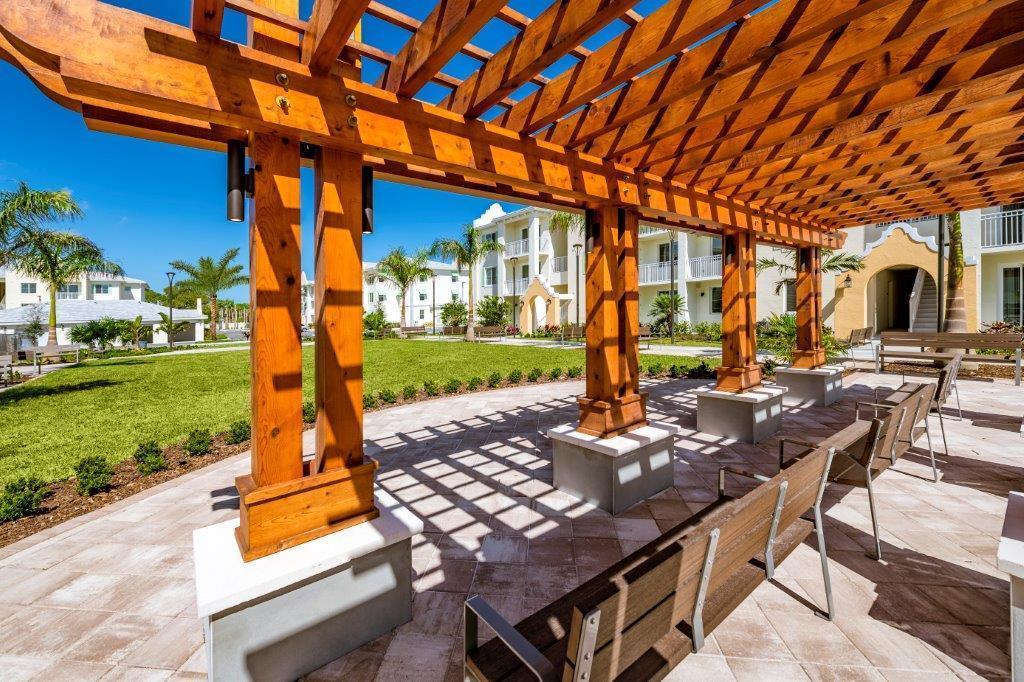 Town Lantana - Residential Lease