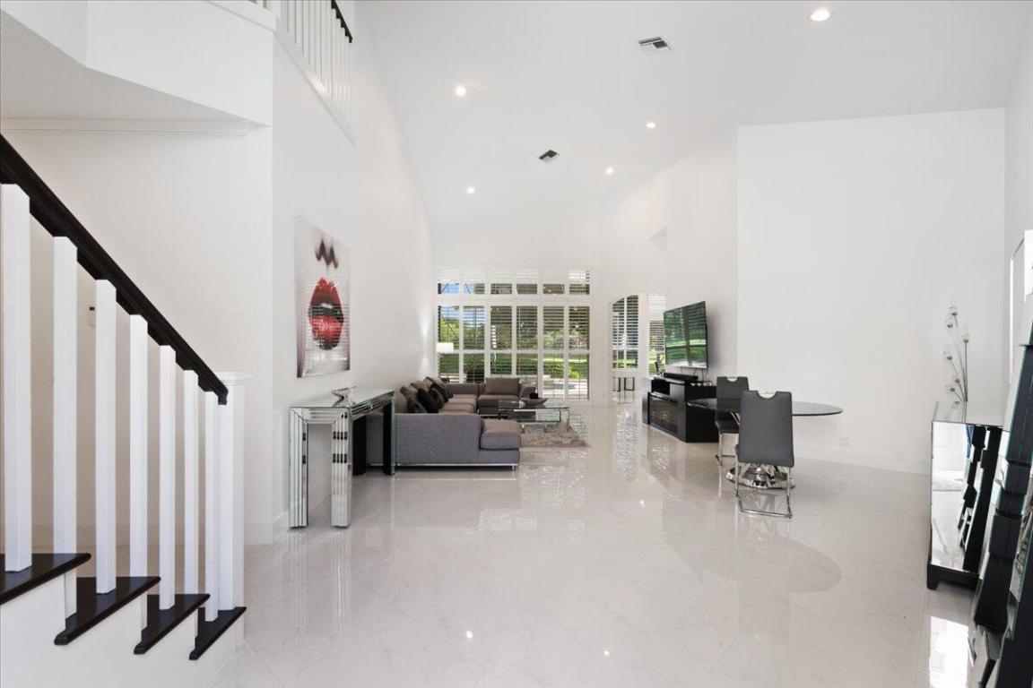 EAGLES LANDING OF P B POLO AND COUNTRY CLUB - Residential