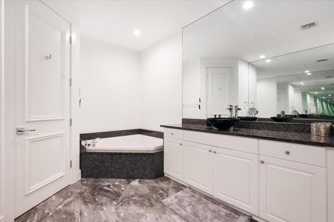 EAGLES LANDING OF P B POLO AND COUNTRY CLUB - Residential