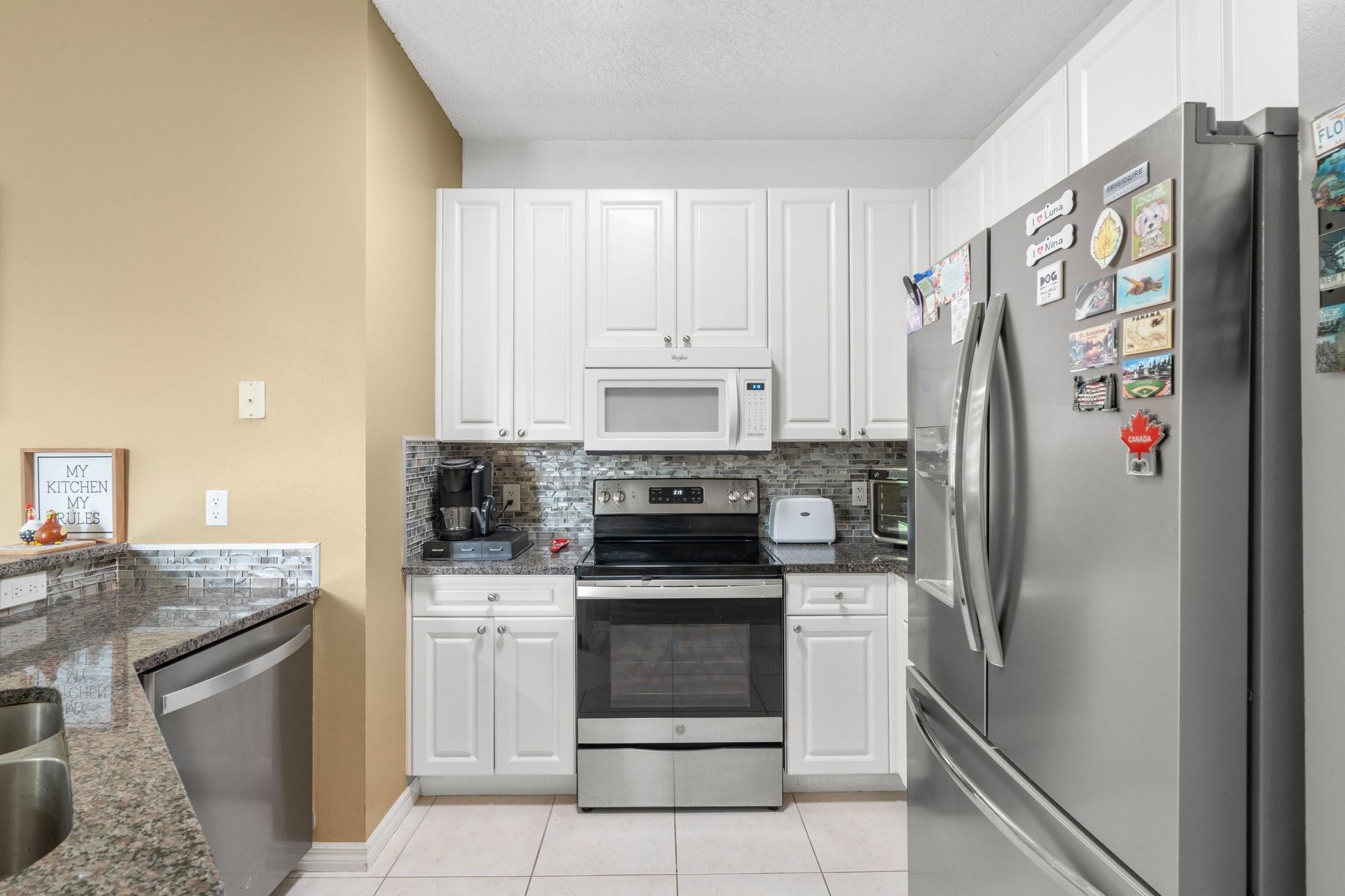 CRESTWOOD AT CAROLINA CON - Residential