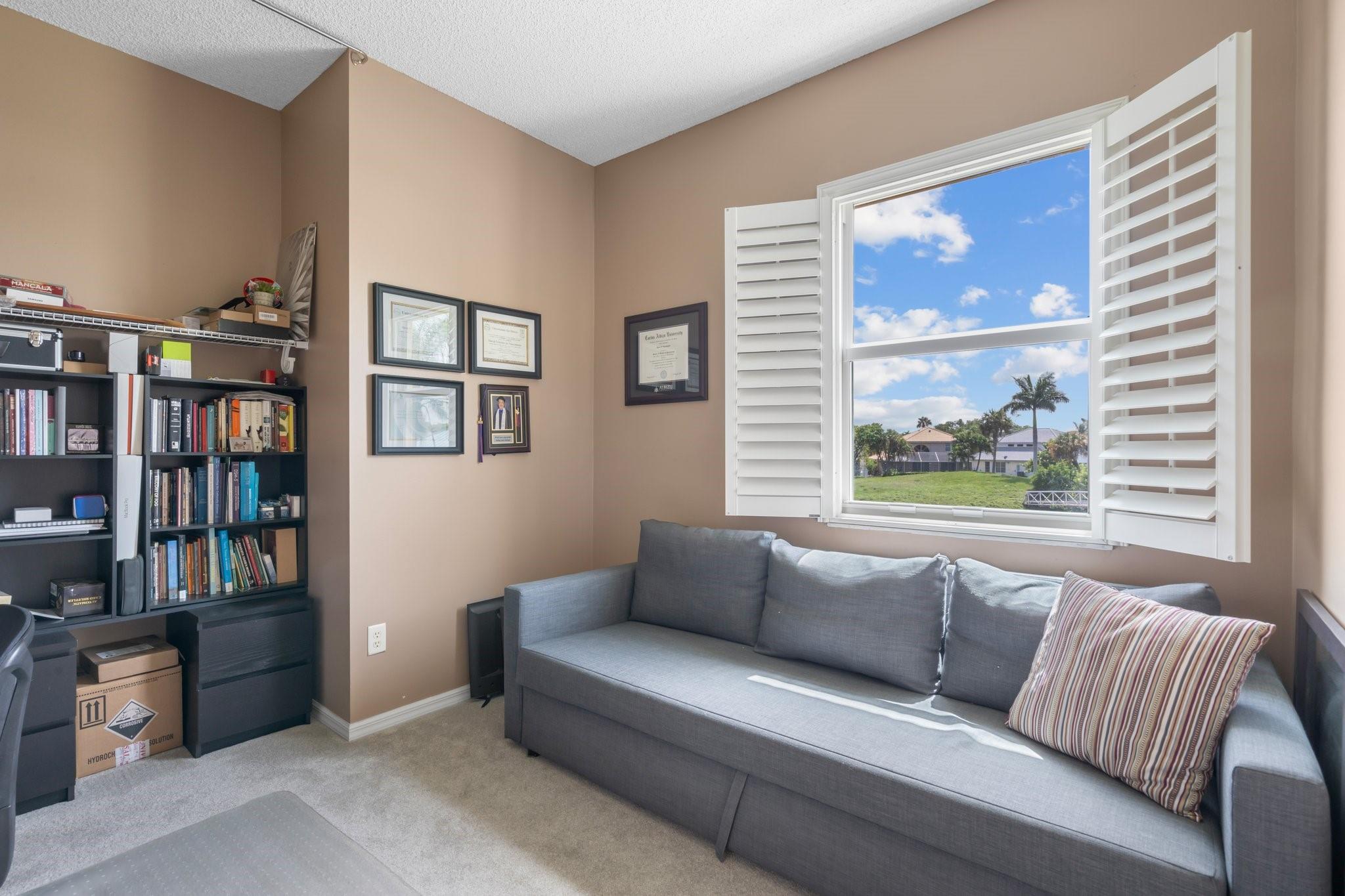 CRESTWOOD AT CAROLINA CON - Residential