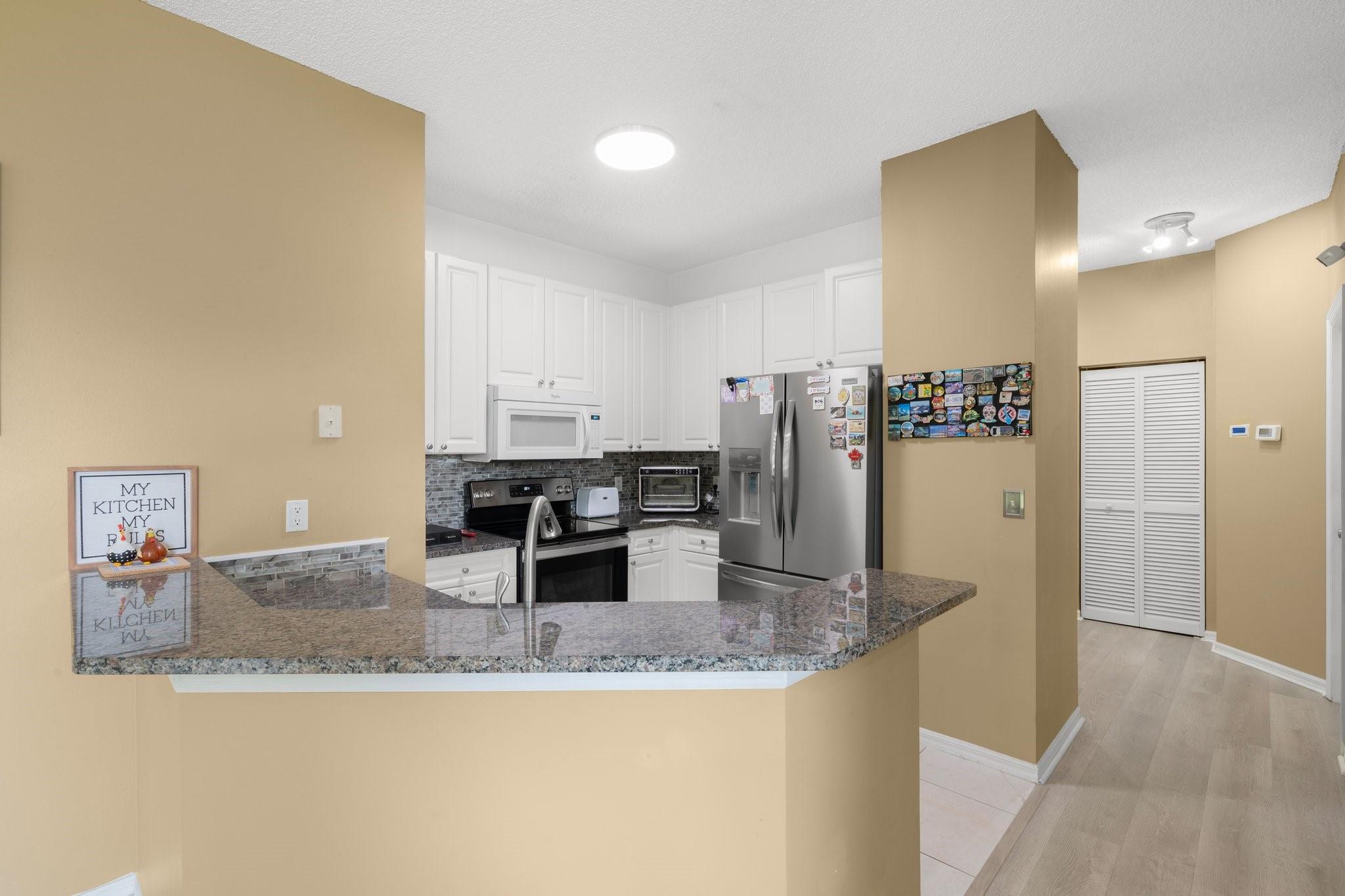 CRESTWOOD AT CAROLINA CON - Residential
