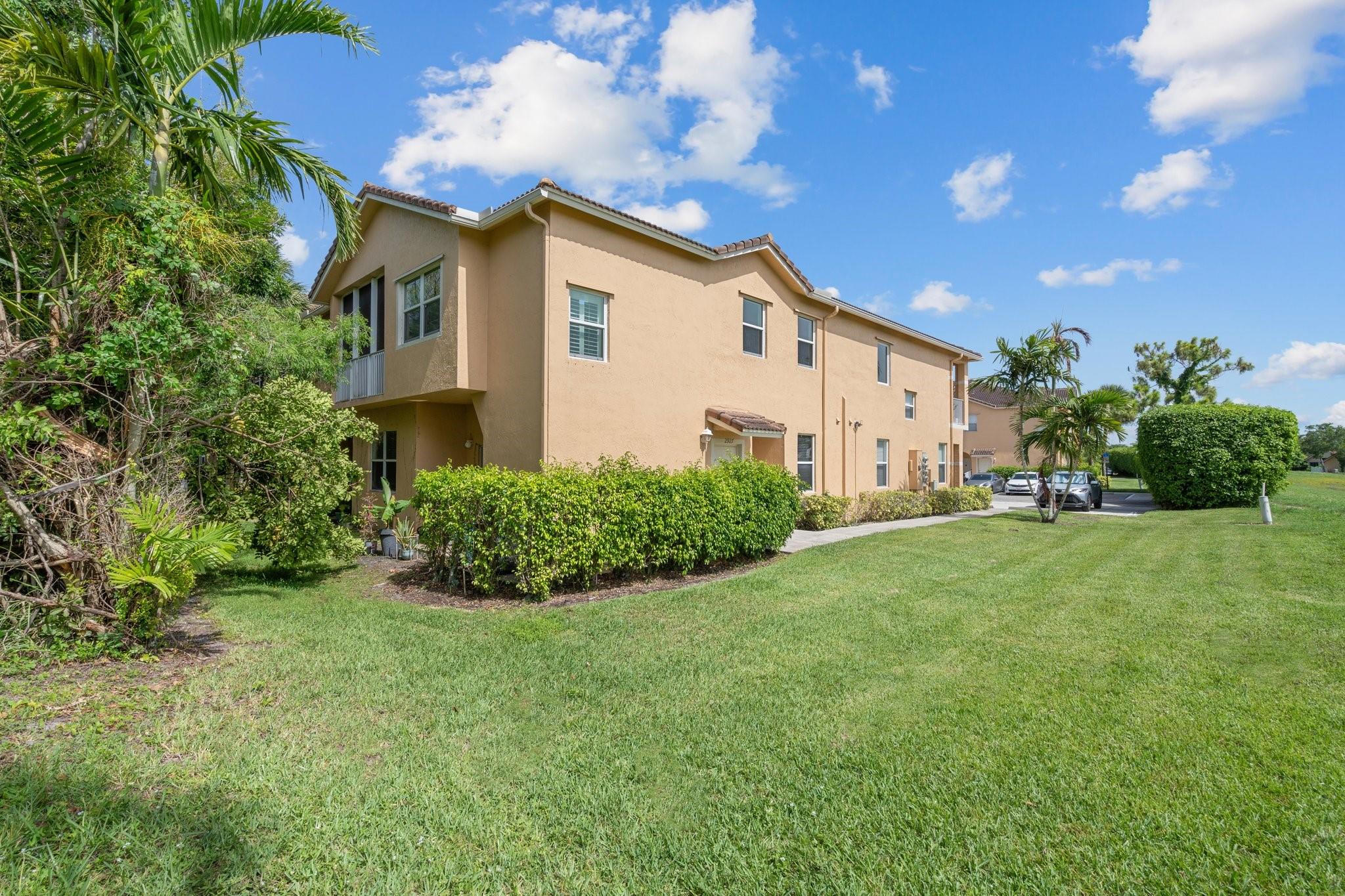 CRESTWOOD AT CAROLINA CON - Residential