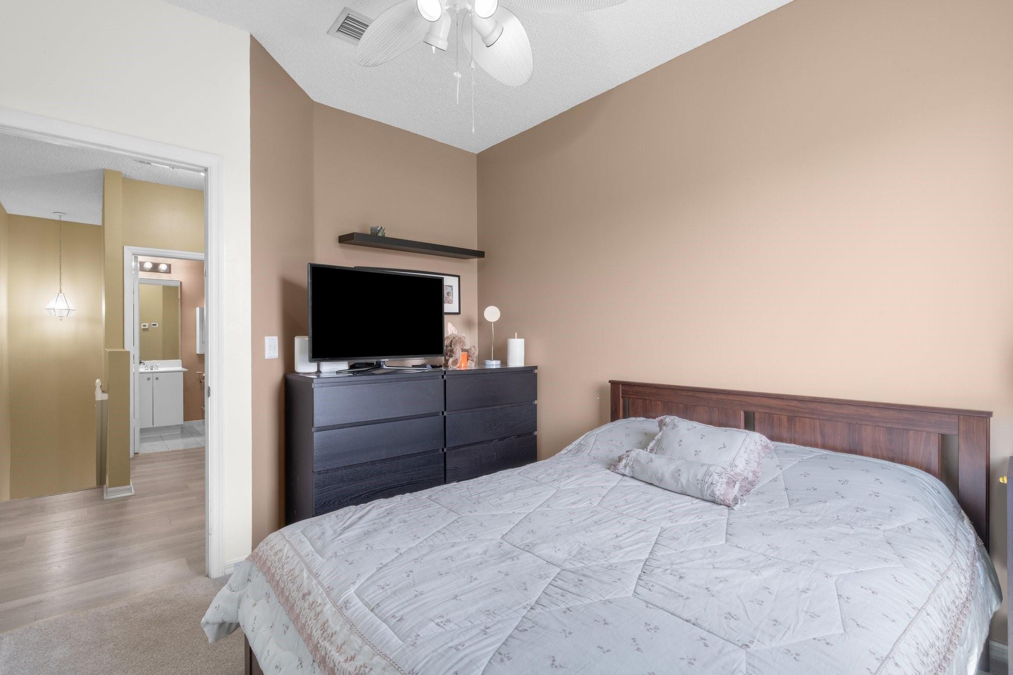 CRESTWOOD AT CAROLINA CON - Residential