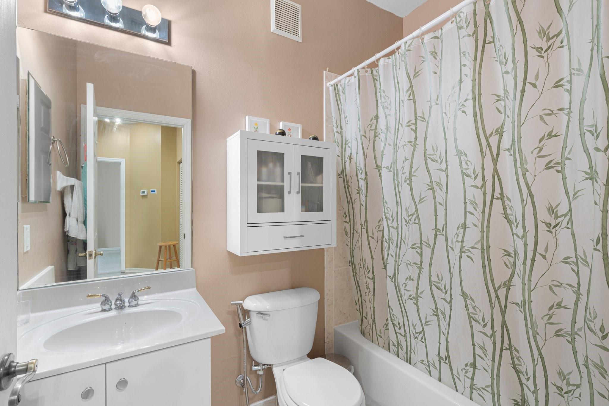 CRESTWOOD AT CAROLINA CON - Residential