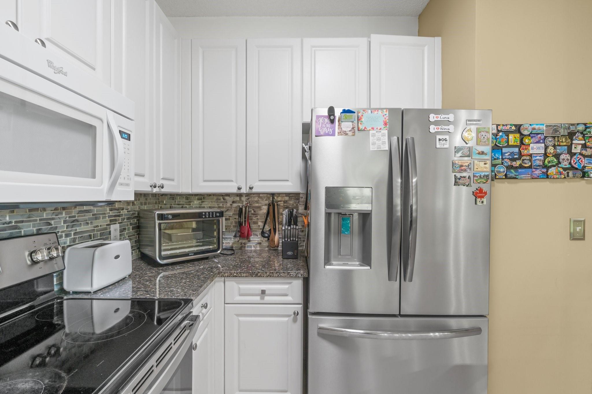 CRESTWOOD AT CAROLINA CON - Residential