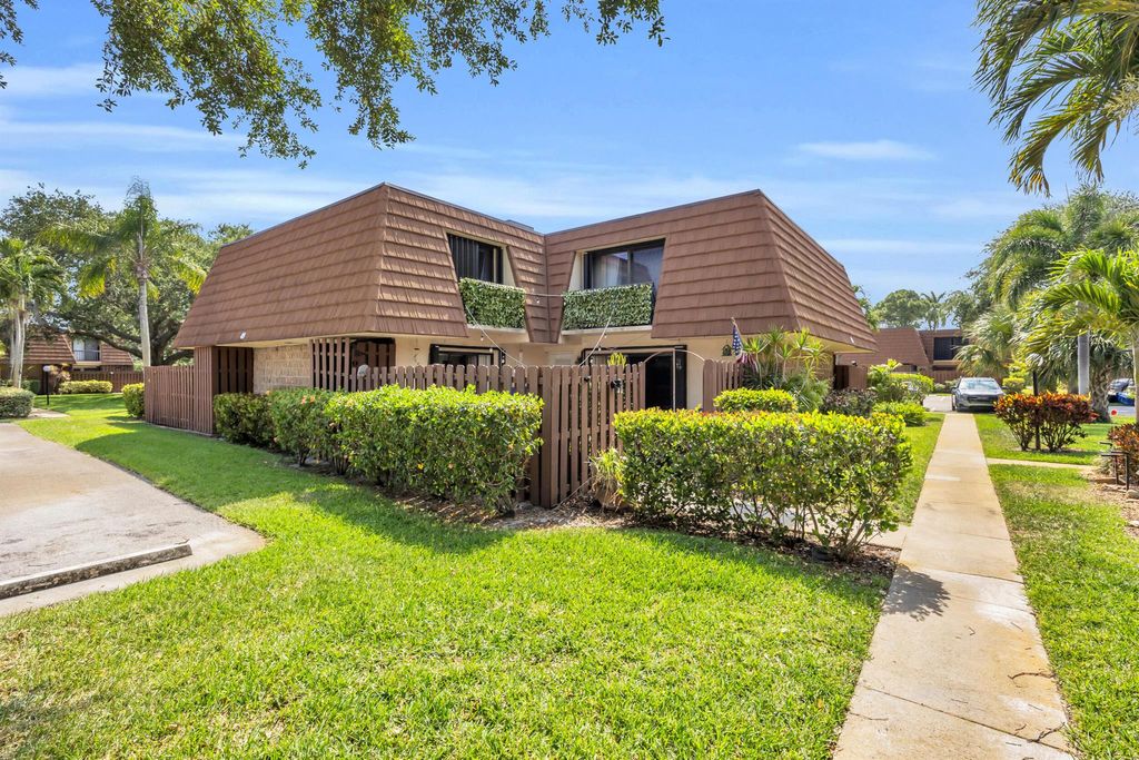 Photo of 825 Center Street #49a, Jupiter, FL 33458 (MLS # R11118368)