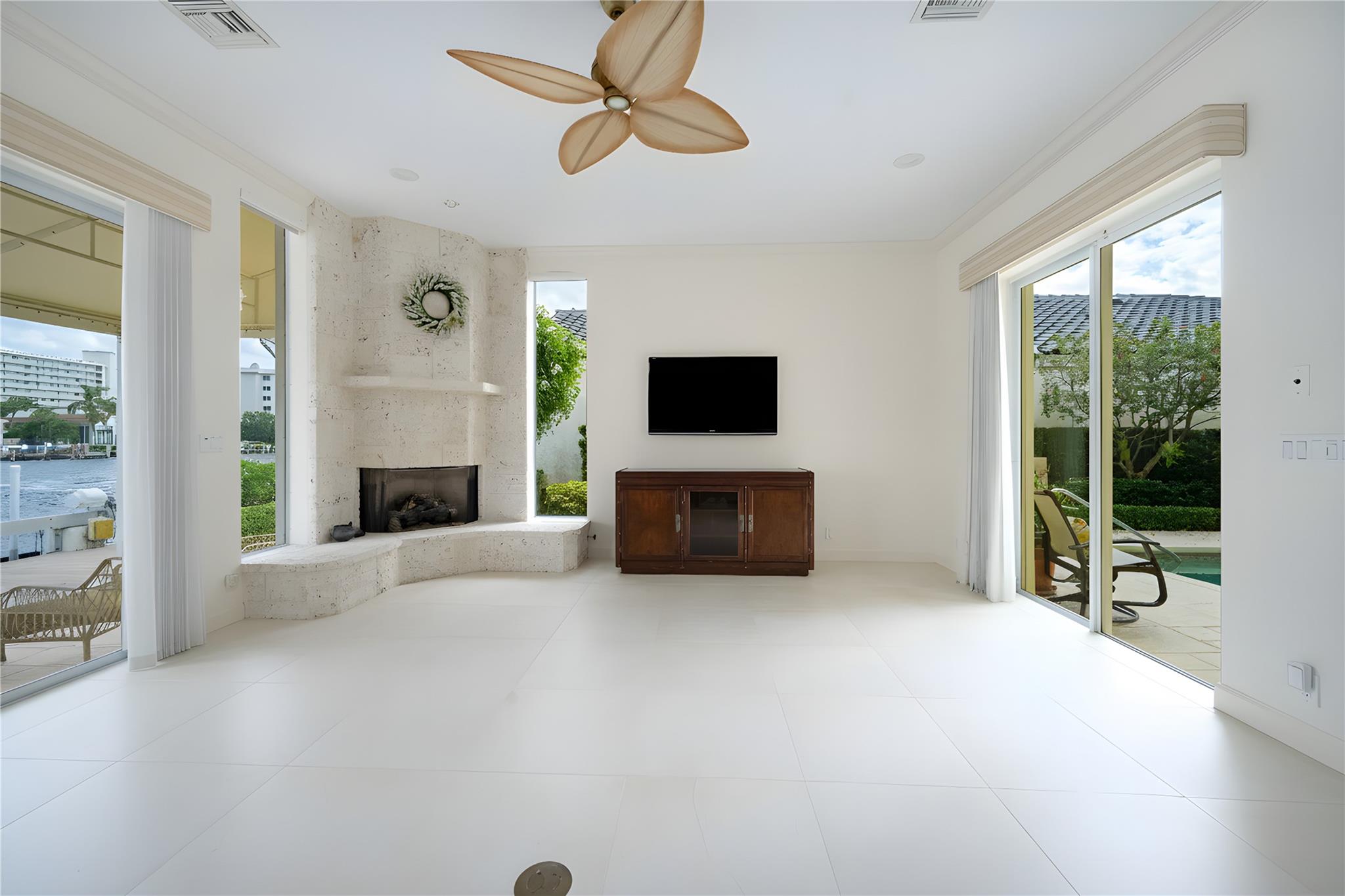 Pelican Harbor Ph 03 - Residential