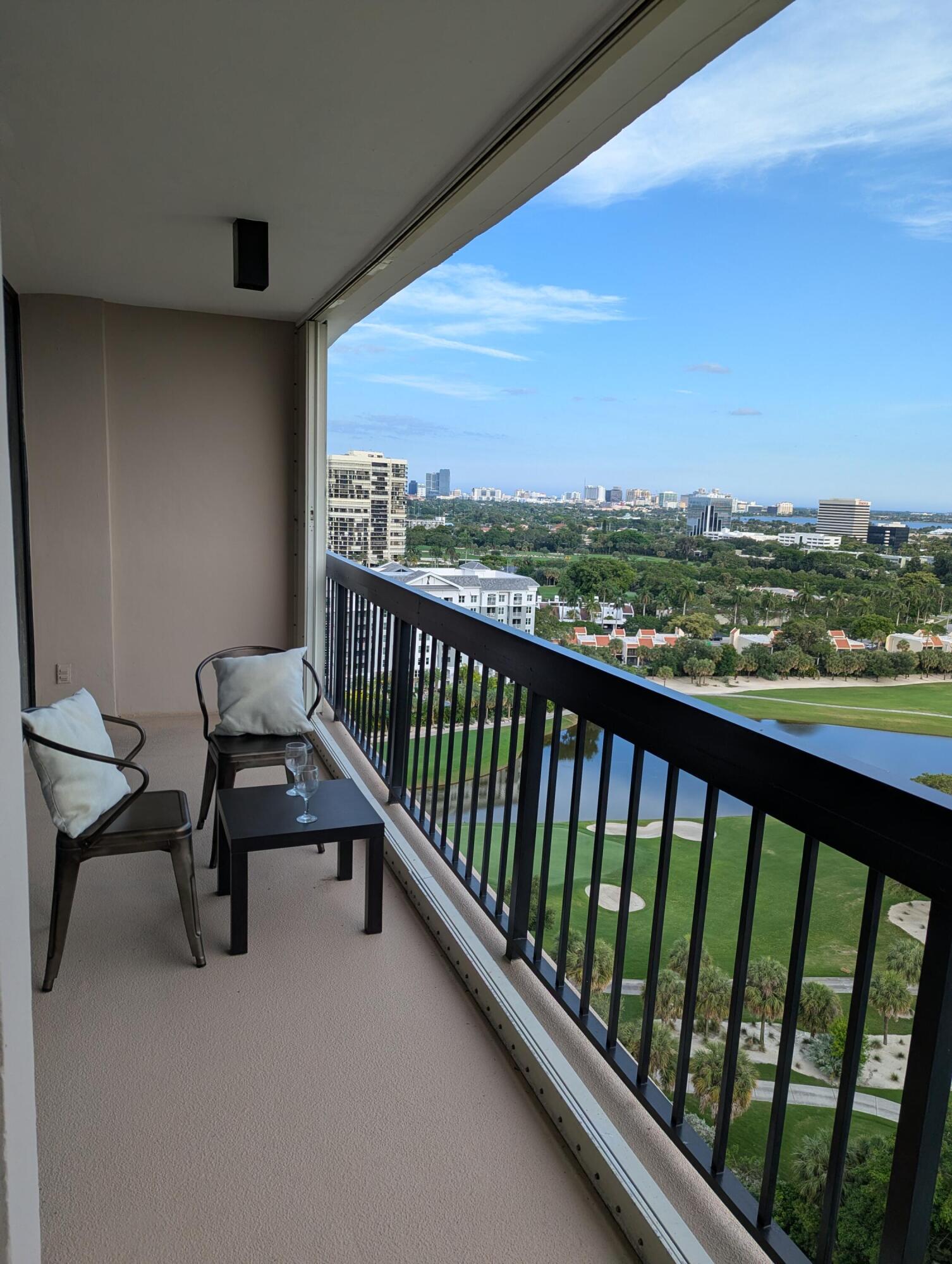 LANDS OF THE PRESIDENT COND 7 - Residential