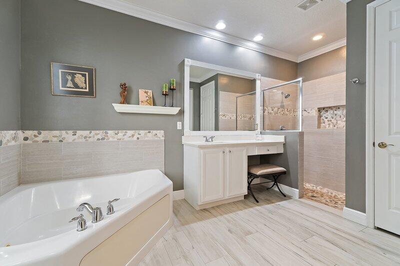 Canterbury/Albacoa - Residential