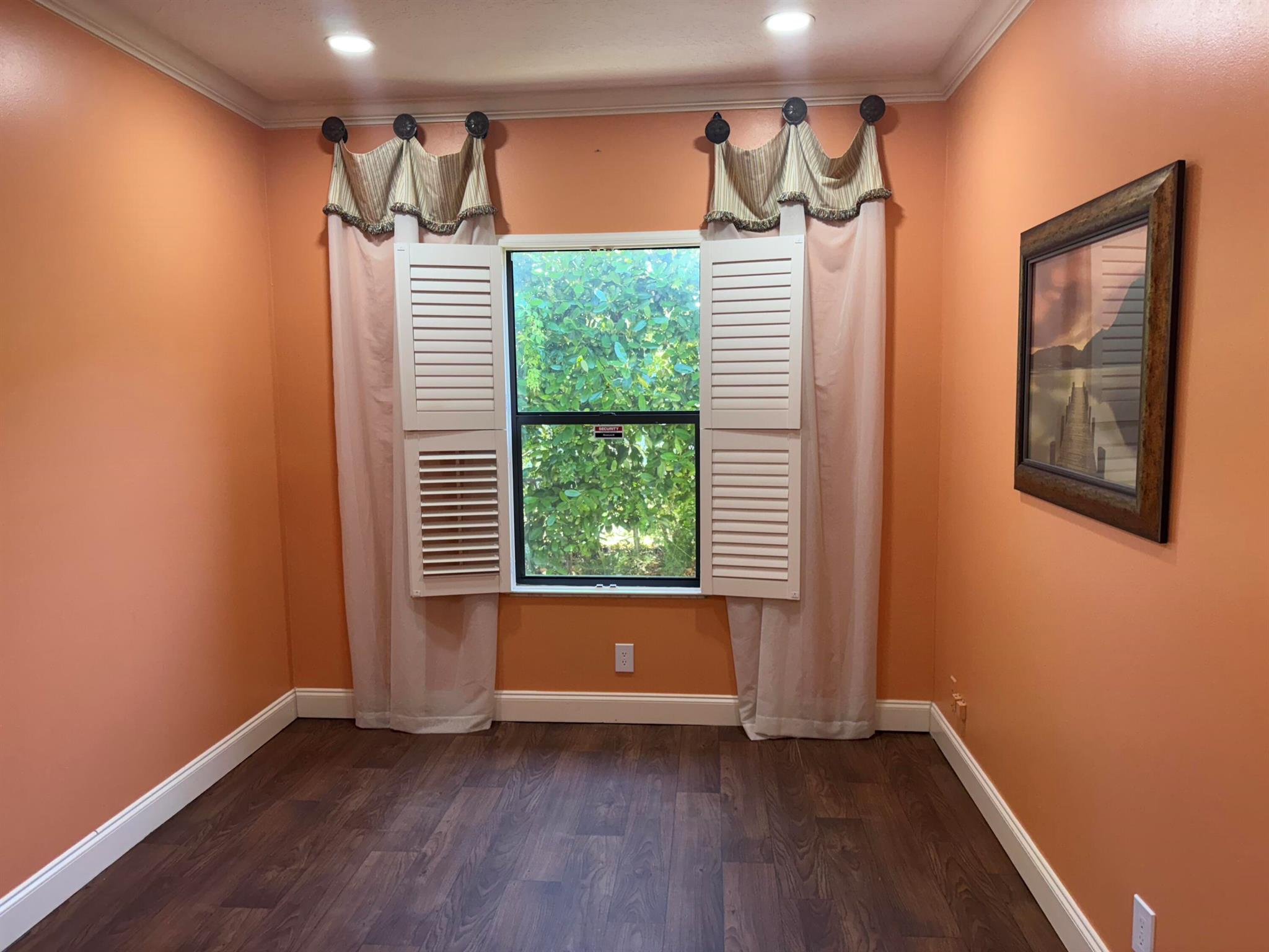 ALHAMBRA CONDO - Commercial Lease