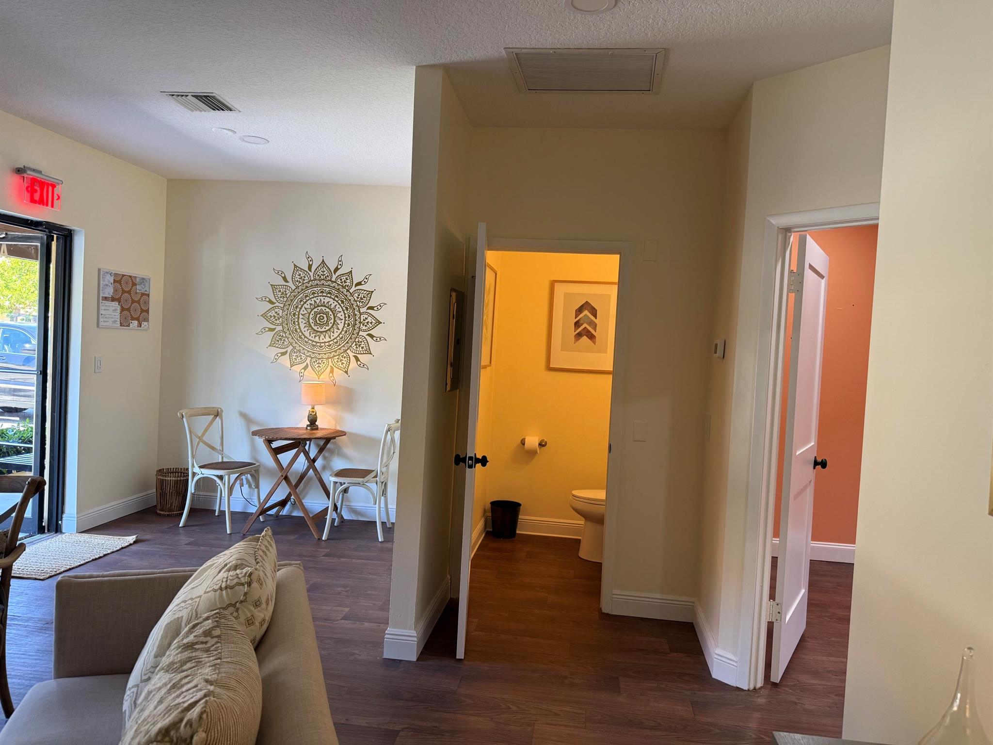 ALHAMBRA CONDO - Commercial Lease