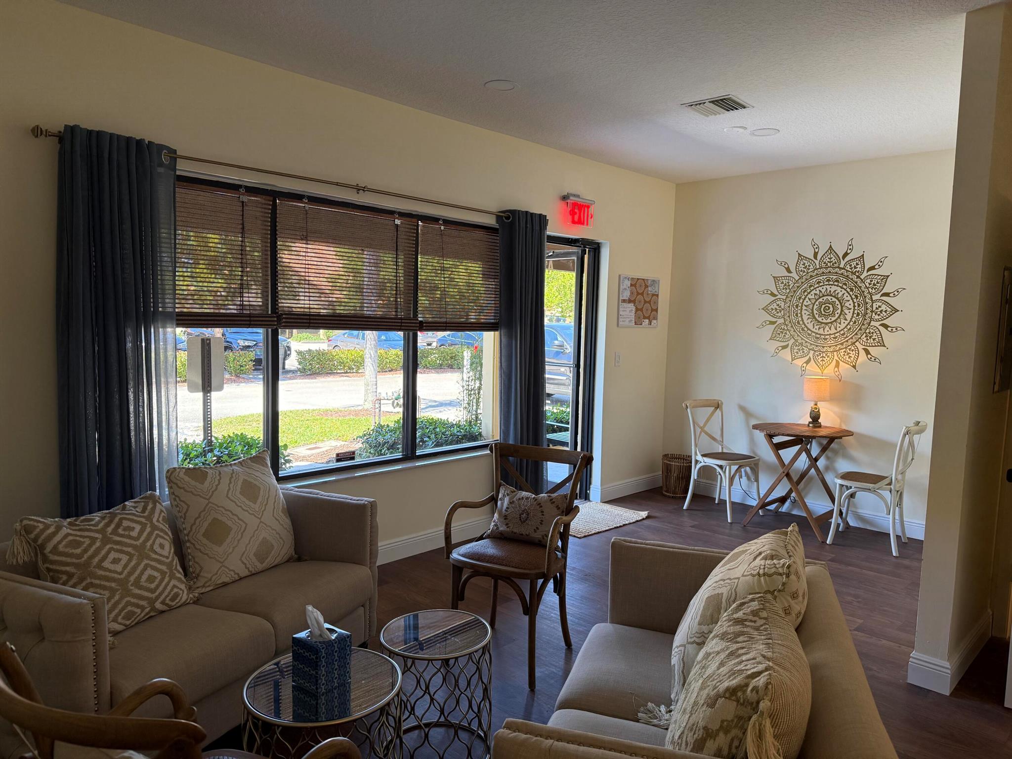 ALHAMBRA CONDO - Commercial Lease