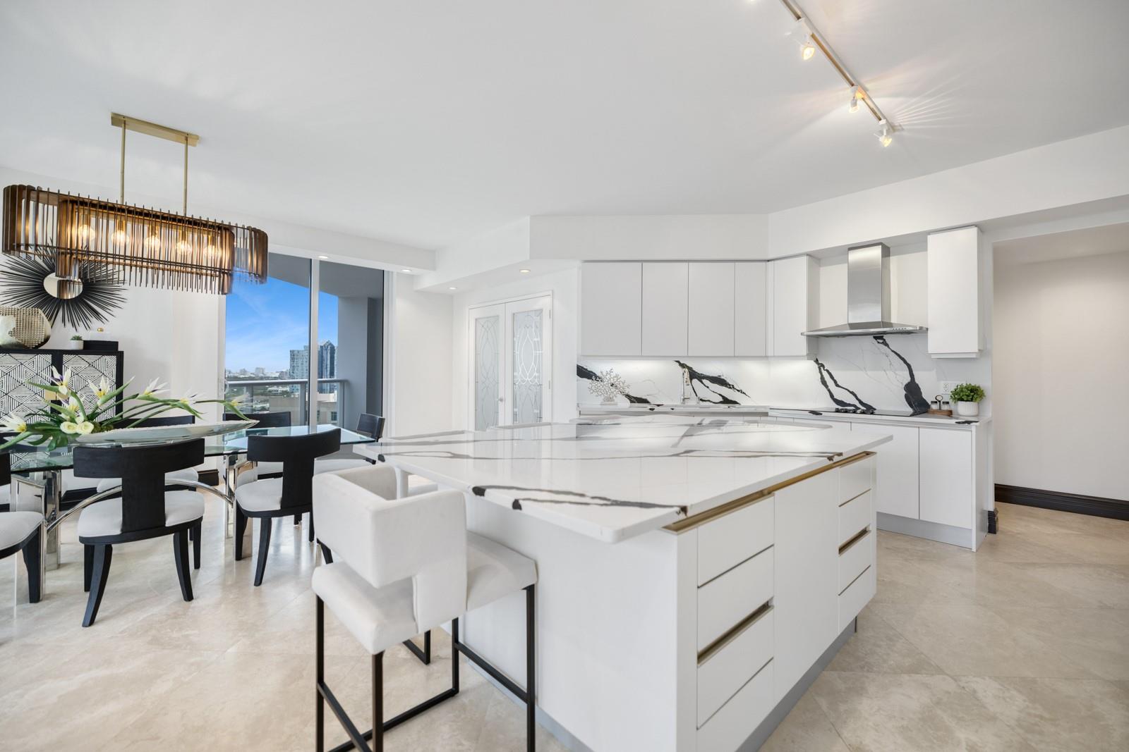 LAS OLAS RIVER HOUSE - Residential