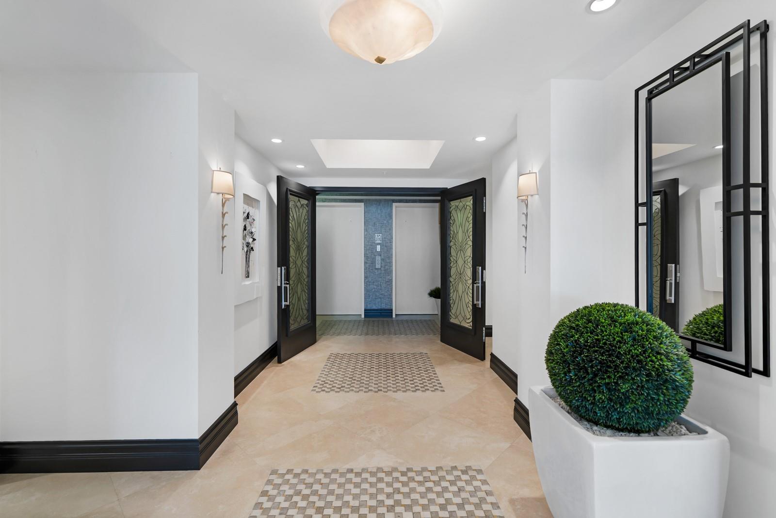 LAS OLAS RIVER HOUSE - Residential