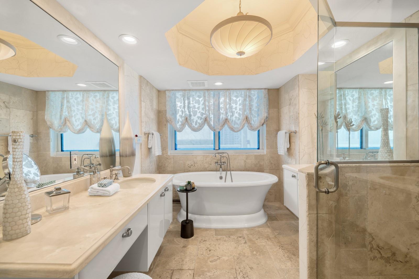 LAS OLAS RIVER HOUSE - Residential