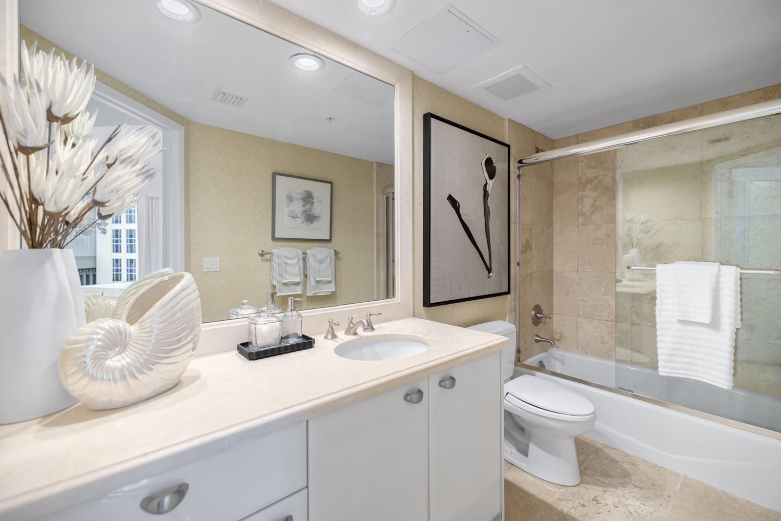 LAS OLAS RIVER HOUSE - Residential