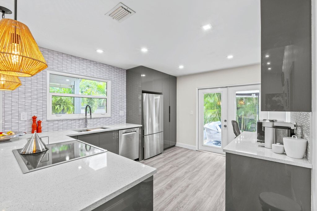 Photo of 2474 Bedford Mews Drive, Wellington, FL 33414 (MLS # B26032899)