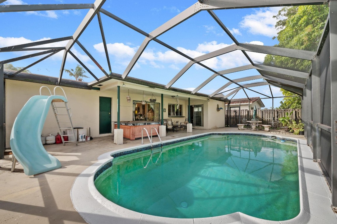 Sunrise Golf Village Sec - Residential