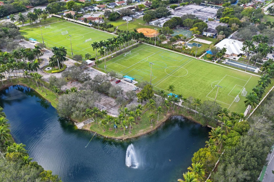 Sunrise Golf Village Sec - Residential