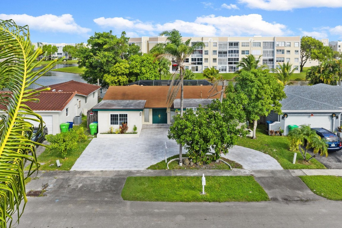 Sunrise Golf Village Sec - Residential