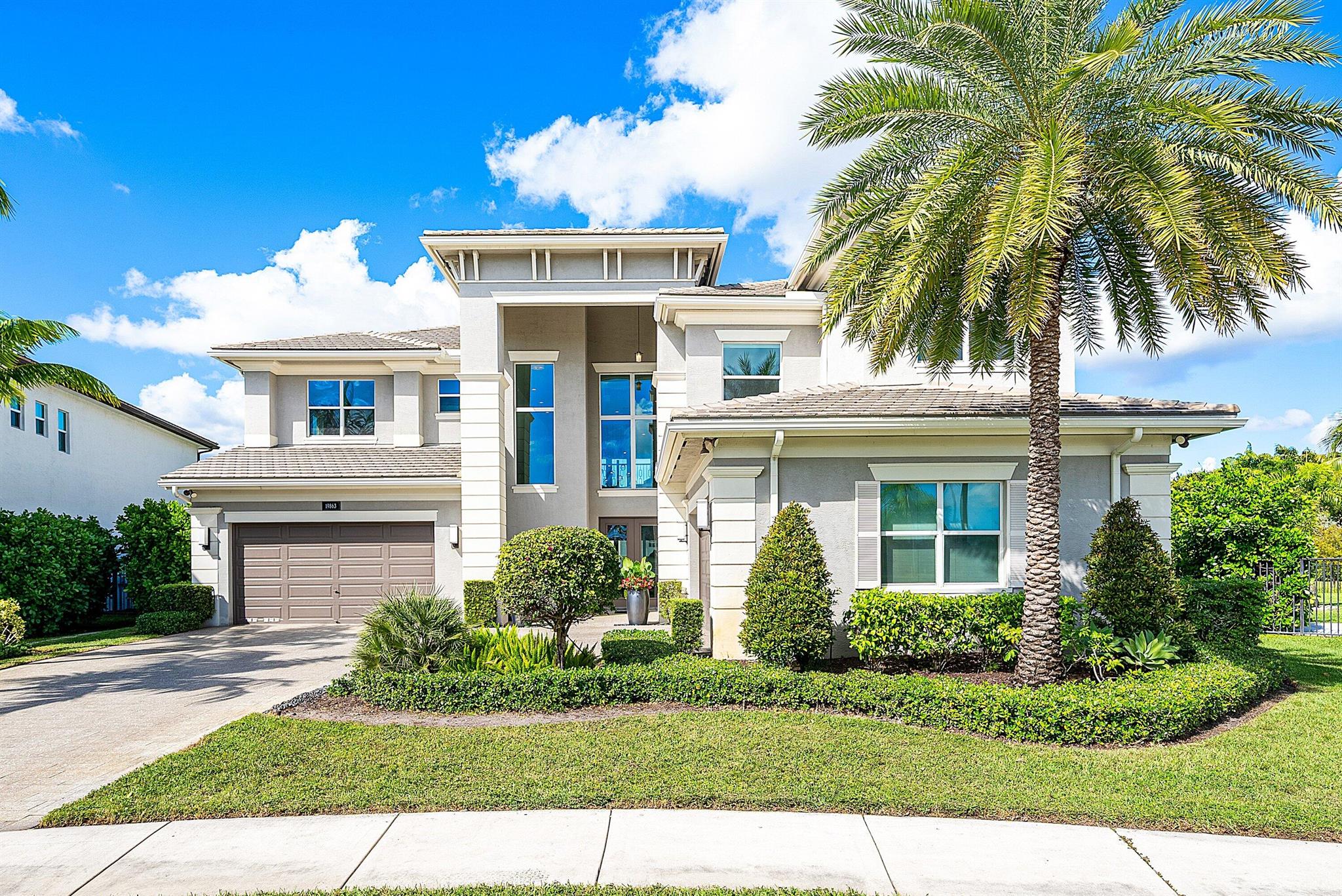 View photos, virtual tours, details... 19863 Meadowside Lane